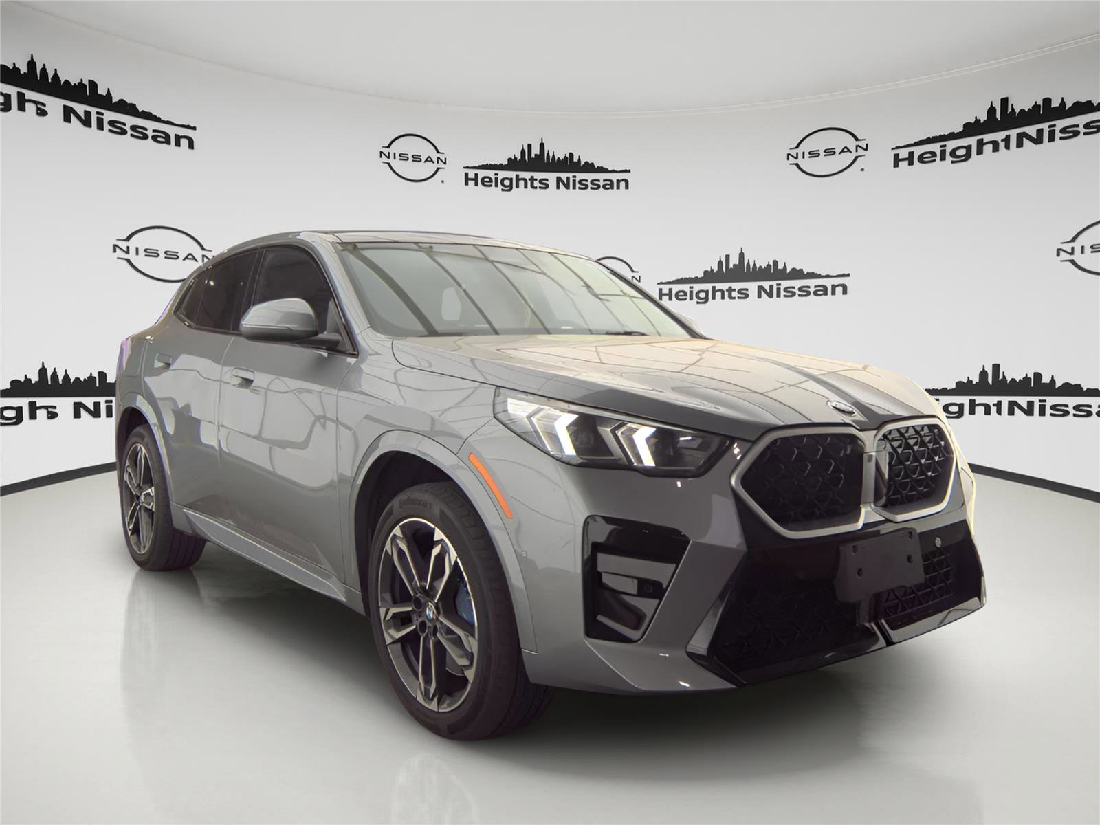 Used 2025 BMW X2 xDrive28i AWD/4WD image 7