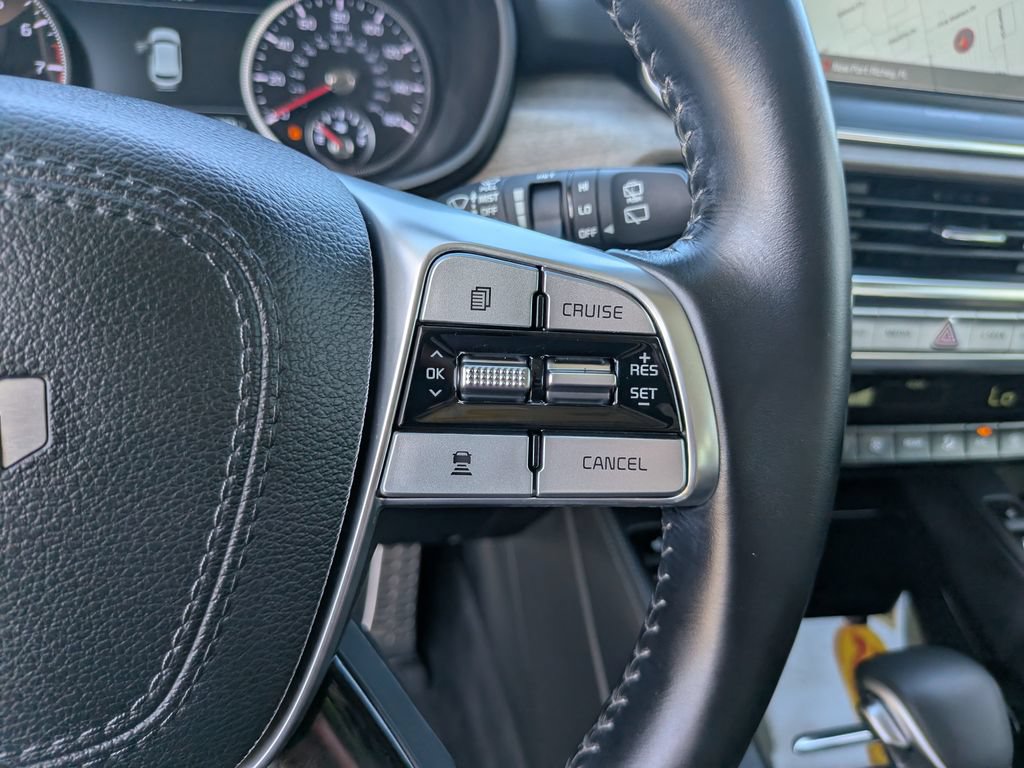 Certified 2022 Kia Telluride SX w/ Towing Package FWD image 35