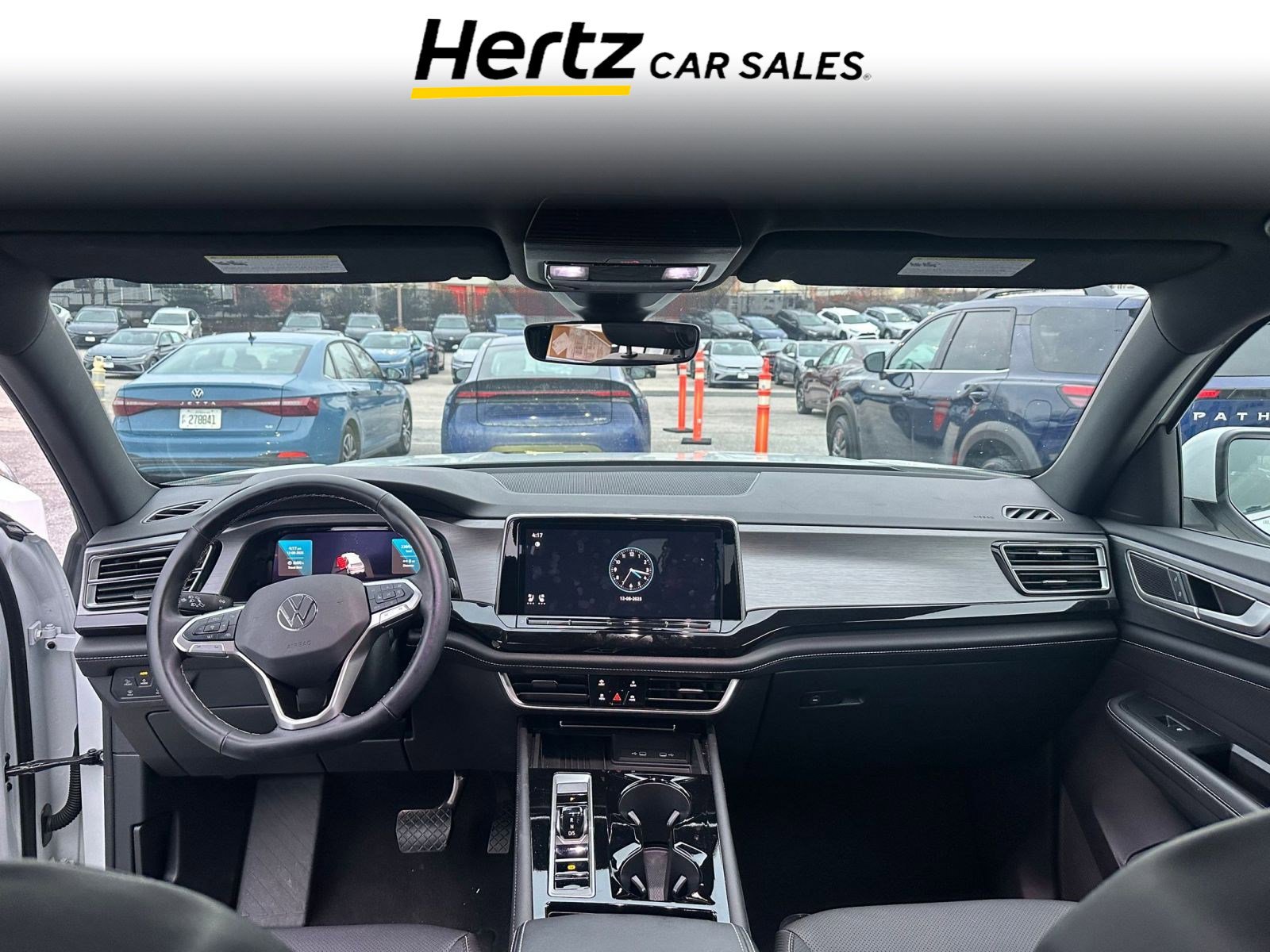 Used 2025 Volkswagen Atlas Cross Sport SE image 9