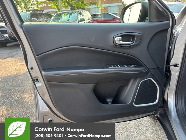 Used 2020 Jeep Compass Sport AWD/4WD image 13