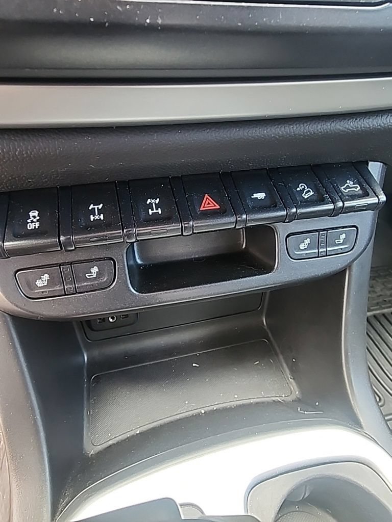 Used 2020 Chevrolet Colorado ZR2 AWD/4WD image 16