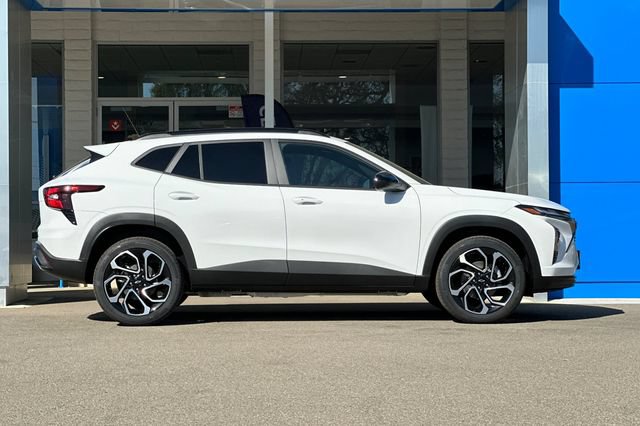 New 2026 Chevrolet Trax RS w/ Driver Confidence Package FWD image 4
