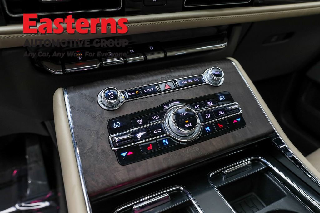 Used 2020 Lincoln Aviator Reserve w/ Equipment Group 202A image 21