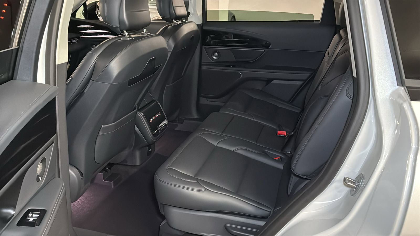 New 2026 Lincoln Nautilus Premier w/ Equipment Group 102A AWD/4WD image 16