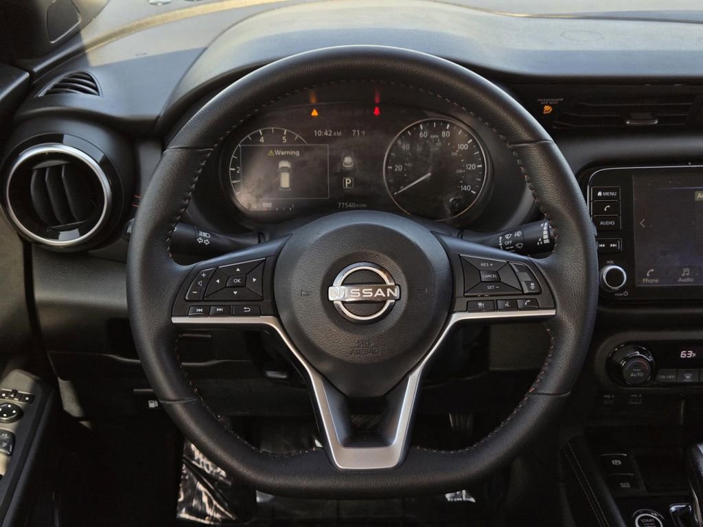 Used 2022 Nissan Kicks SR FWD image 26