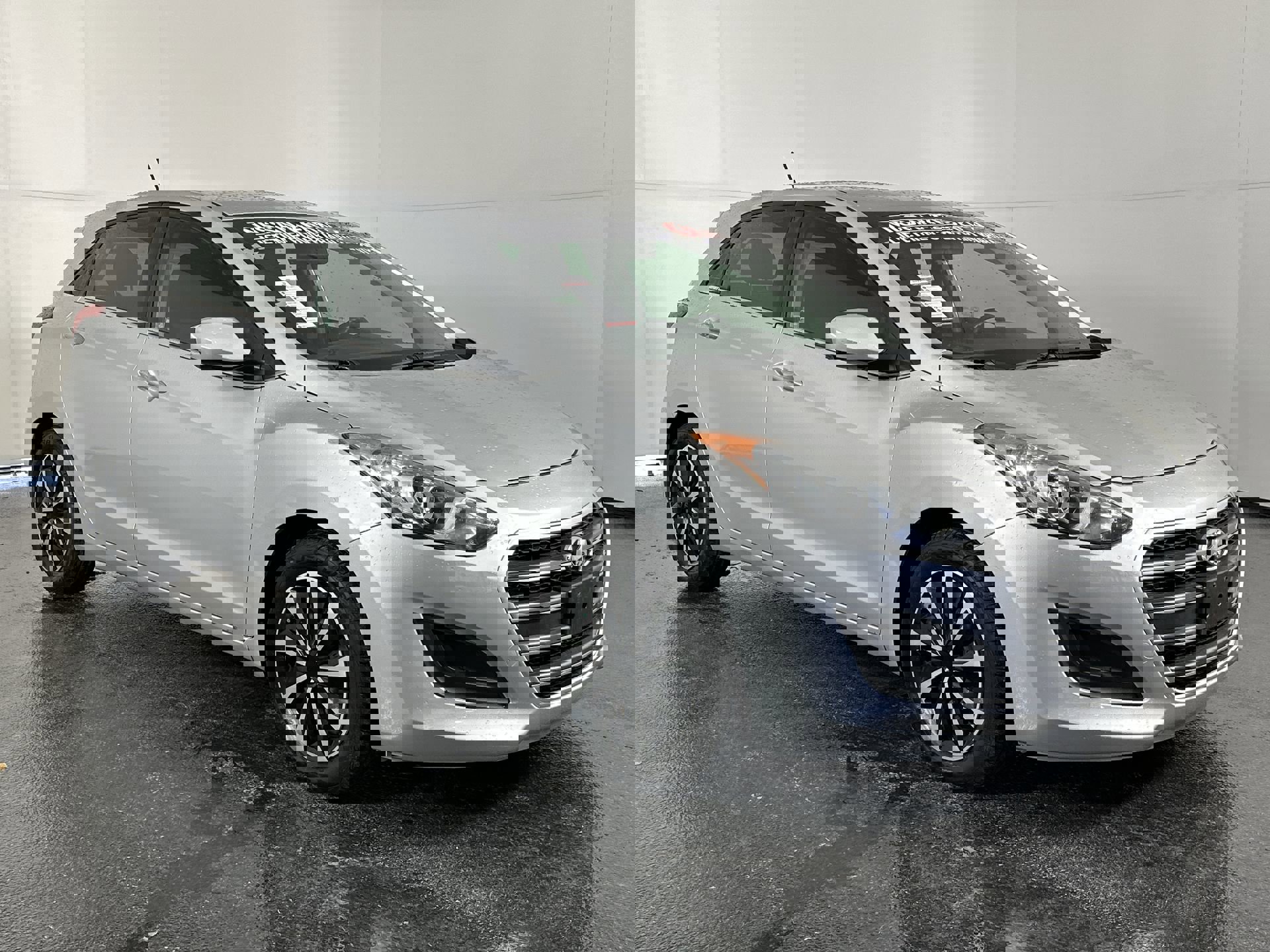 Used 2016 Hyundai Elantra GT image 2