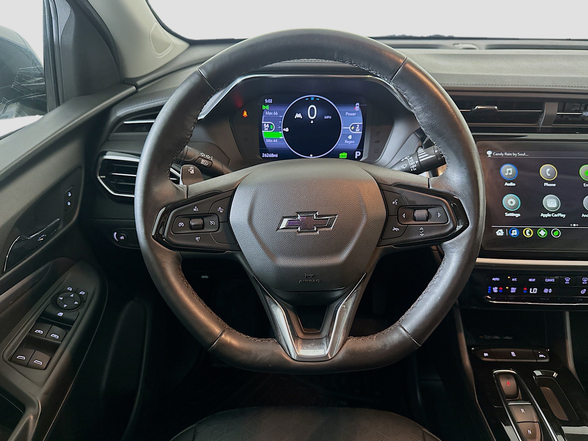 Used 2023 Chevrolet Bolt EUV LT w/ Convenience Package FWD image 18