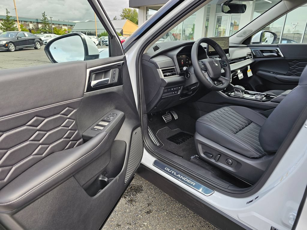New 2026 Mitsubishi Outlander SEL AWD/4WD image 15
