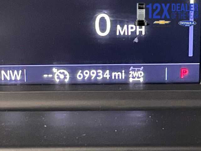 Certified 2021 Chevrolet Tahoe Z71 w/ Luxury Package AWD/4WD image 2