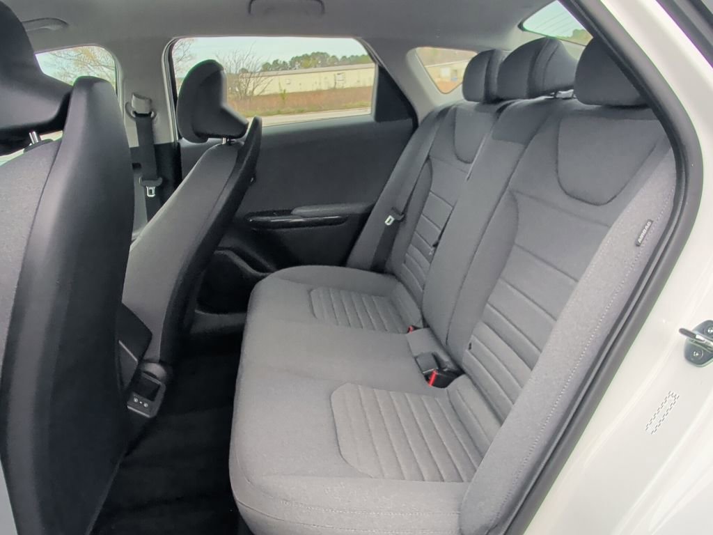 Used 2025 Kia K4 EX image 39