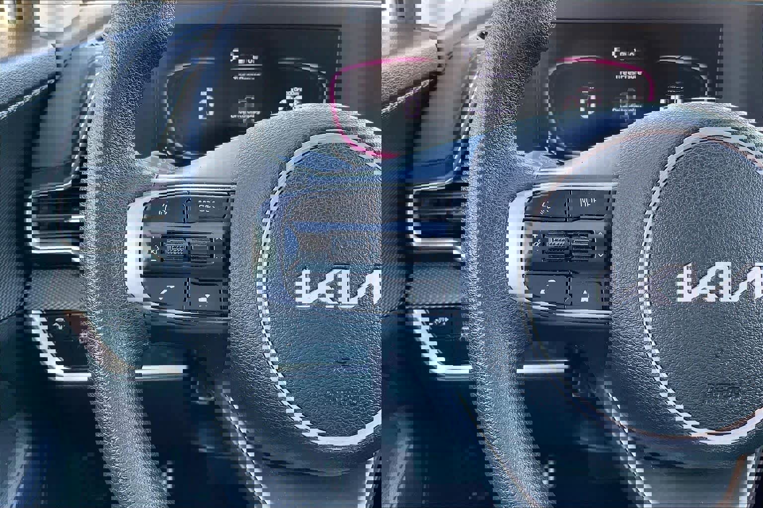 Used 2024 Kia Sportage LX image 23