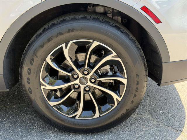 Used 2026 Lincoln Nautilus Premier w/ Equipment Group 102A AWD/4WD image 8