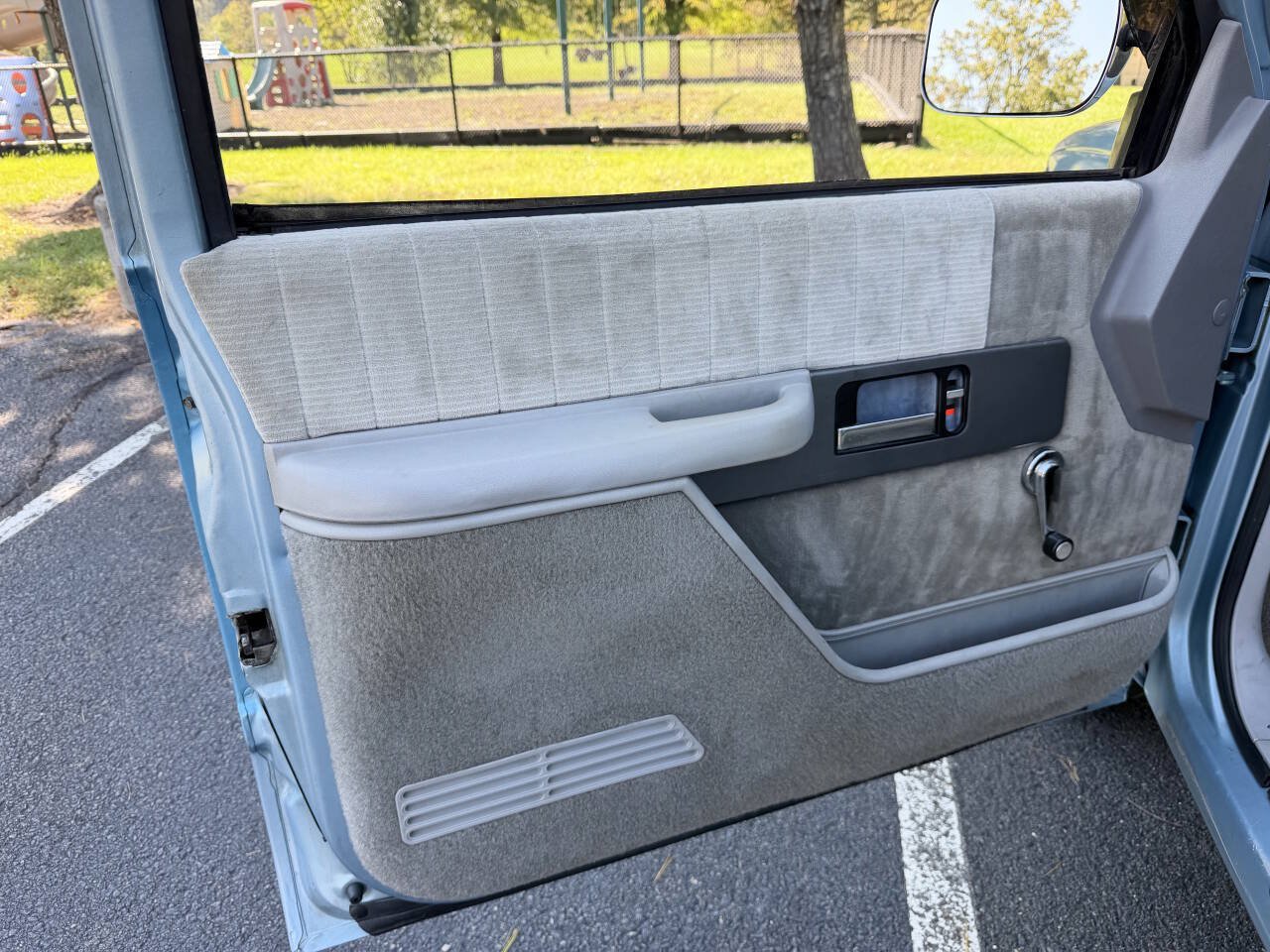 Used 1992 Chevrolet Silverado 1500 2WD Regular Cab image 11