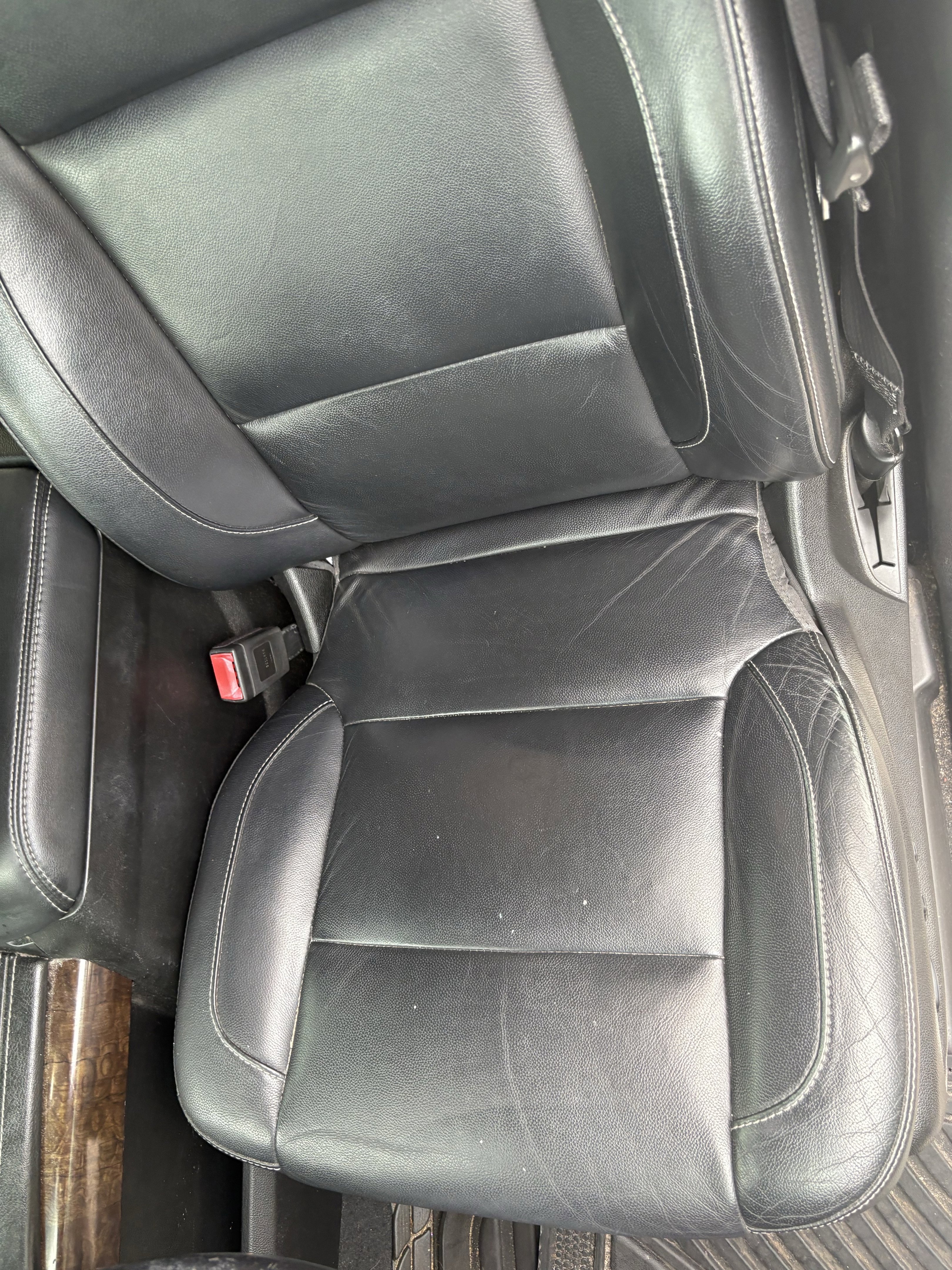 Used 2019 Chevrolet Suburban LT RWD image 10