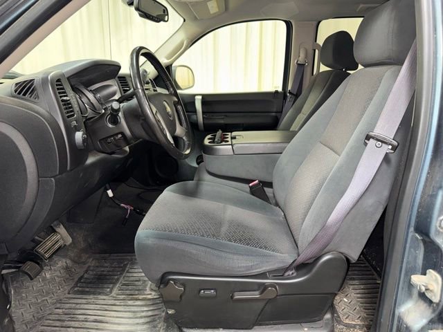 Used 2007 Chevrolet Silverado 1500 LT w/ 1LT Convenience Package AWD/4WD image 15