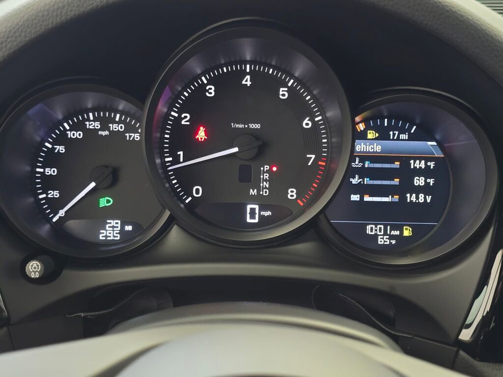 New 2025 Porsche Macan image 27