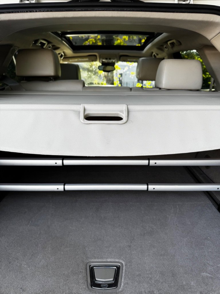 Used 2011 Cadillac SRX Premium image 14