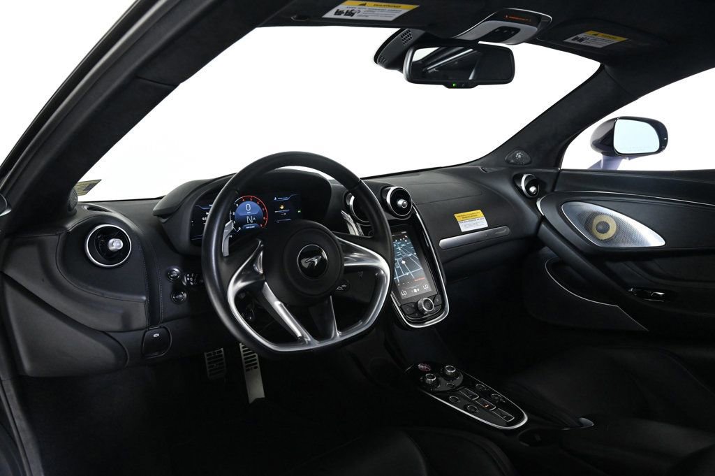 Used 2023 McLaren GT image 9