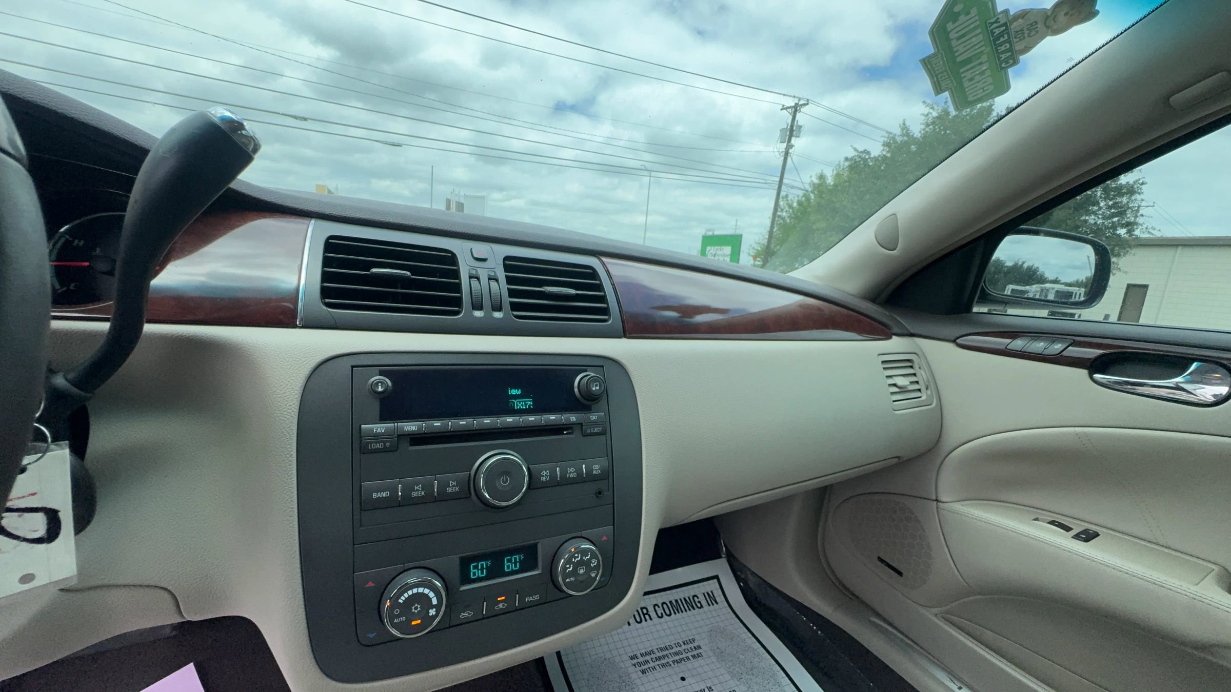 Used 2009 Buick Lucerne CXL FWD image 20