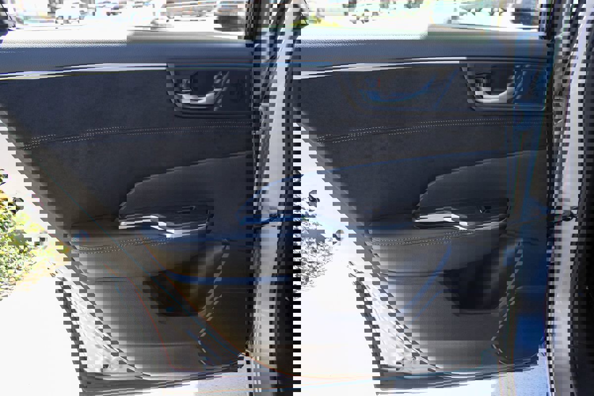 Used 2018 Honda Clarity Touring image 46