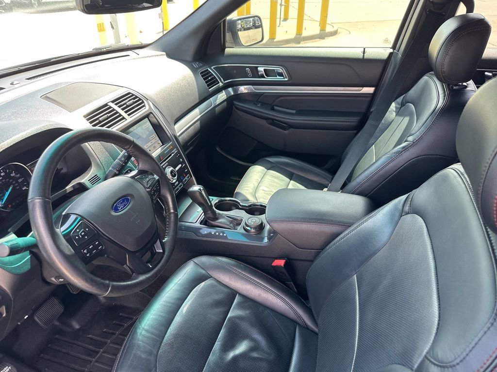 Used 2017 Ford Explorer Sport w/ Equipment Group 401A AWD/4WD image 15