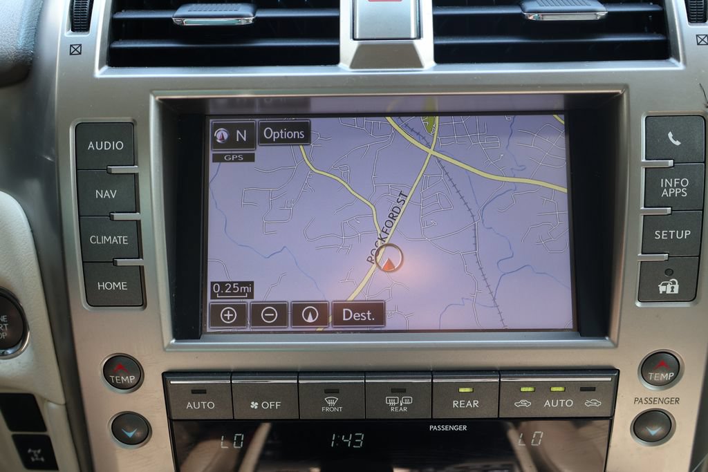 Used 2019 Lexus GX 460 Premium w/ Premium Package AWD/4WD image 10