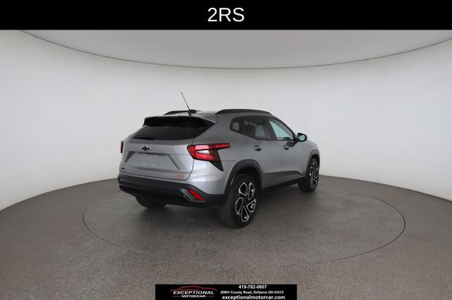 Used 2024 Chevrolet Trax RS w/ Driver Confidence Package FWD image 18
