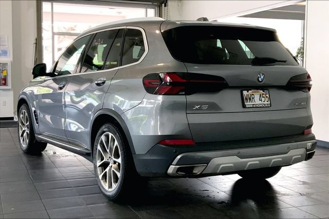 Used 2024 BMW X5 xDrive40i AWD/4WD image 5