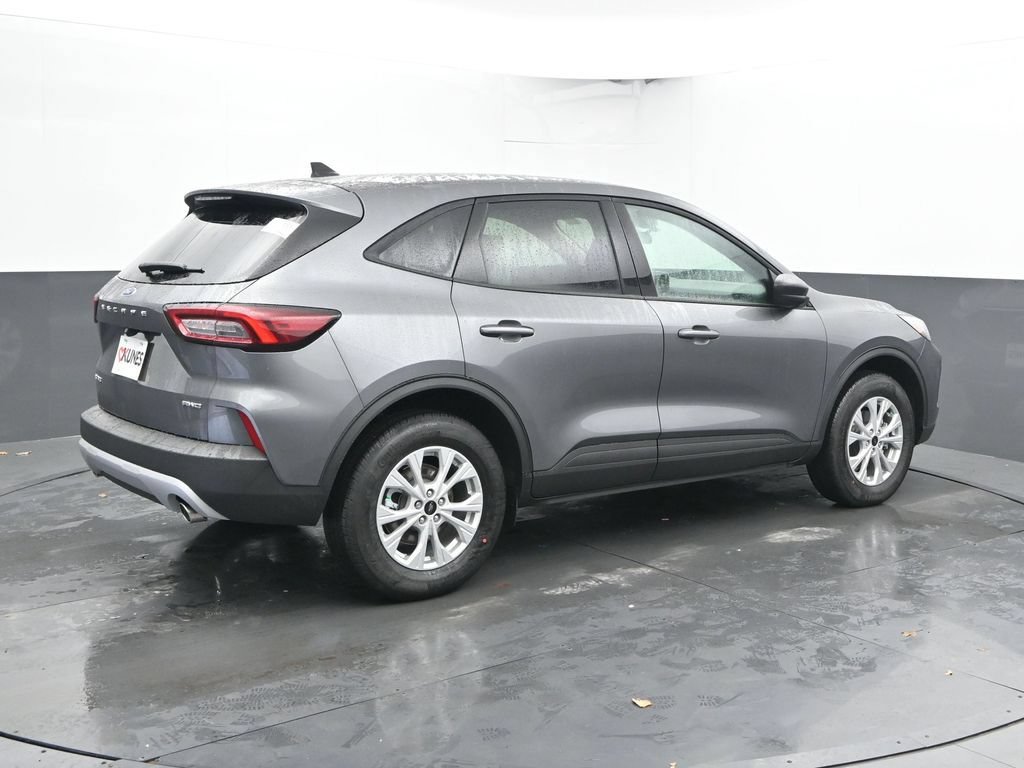 New 2026 Ford Escape Active w/ Cold Weather Package AWD/4WD image 2