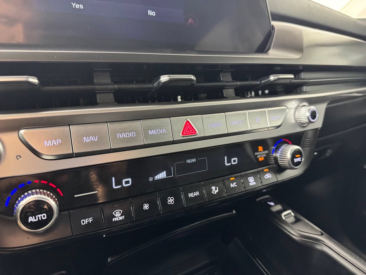 Used 2024 Kia Telluride S w/ S Sunroof Package FWD image 28