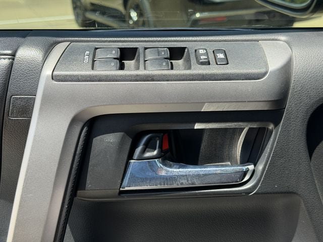 Used 2017 Toyota 4Runner SR5 RWD image 22