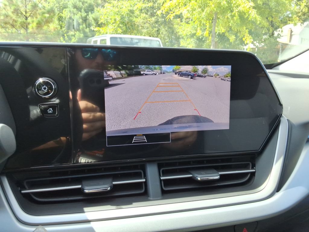 New 2026 Chevrolet Trax LS w/ LS Convenience Package FWD image 28