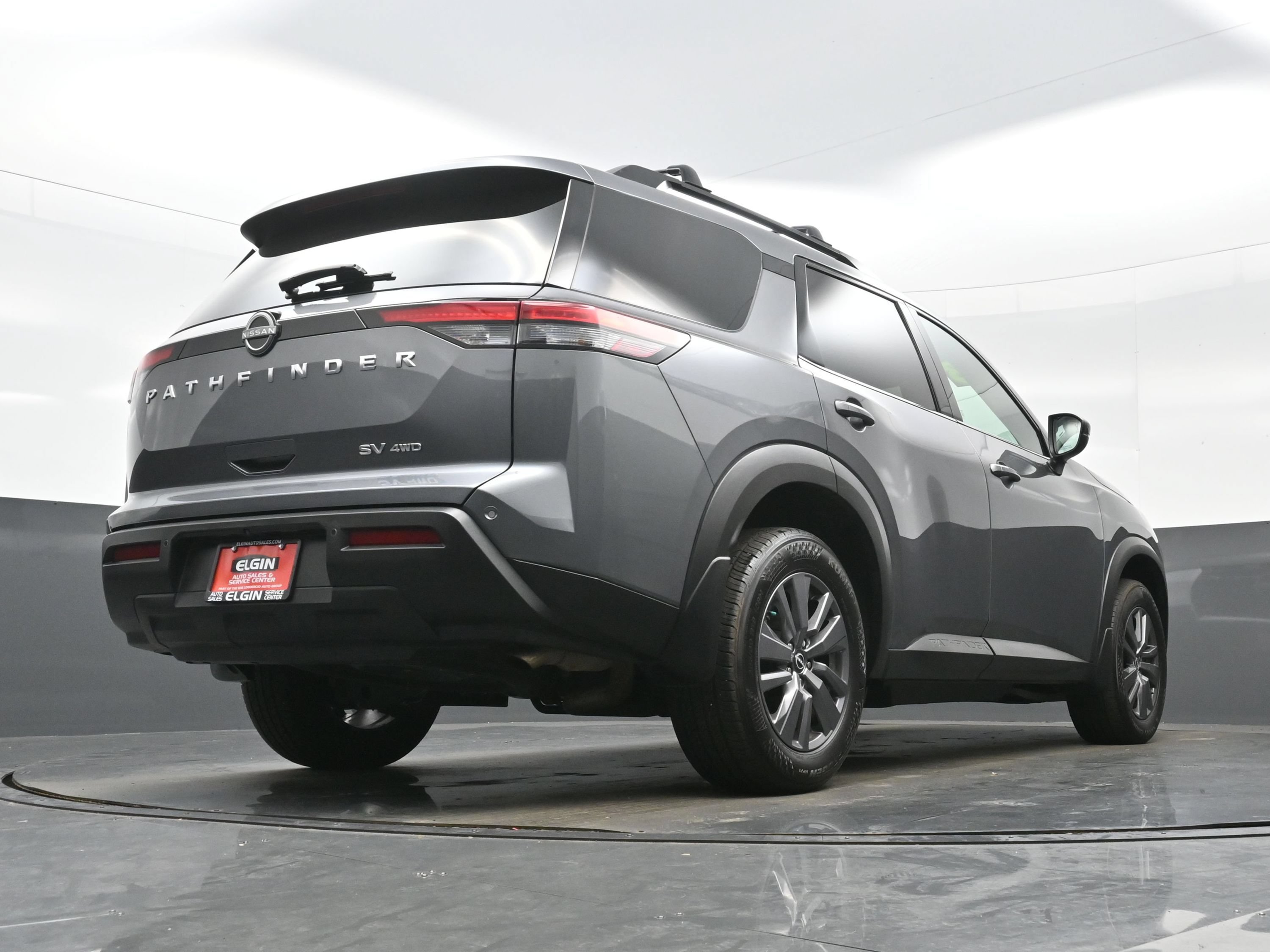 Used 2023 Nissan Pathfinder SV AWD/4WD image 32