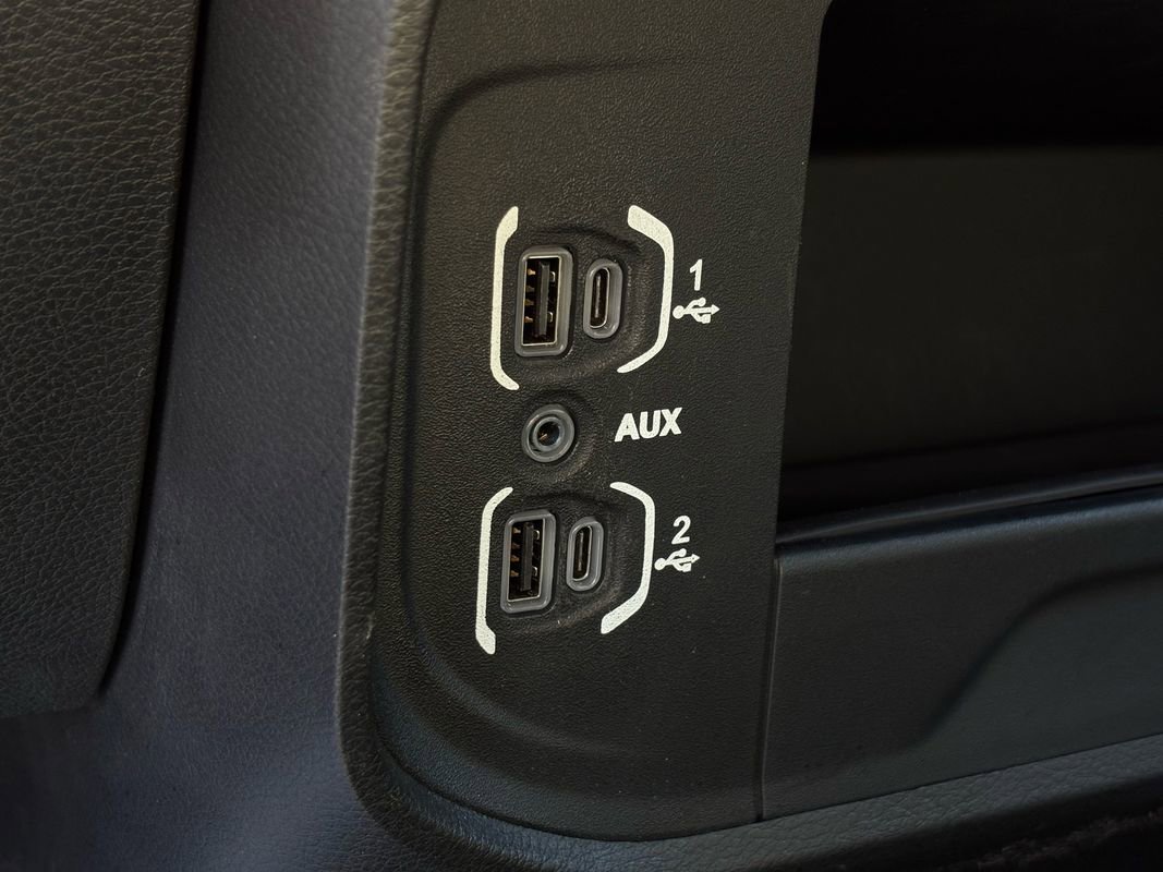 Used 2022 RAM 3500 Tradesman image 43
