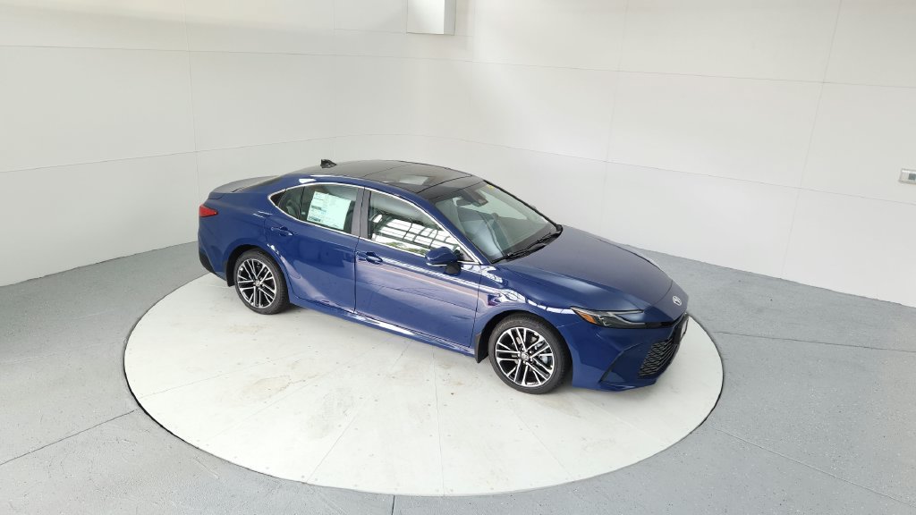 Used 2025 Toyota Camry XLE w/ Premium Plus Package AWD/4WD image 16