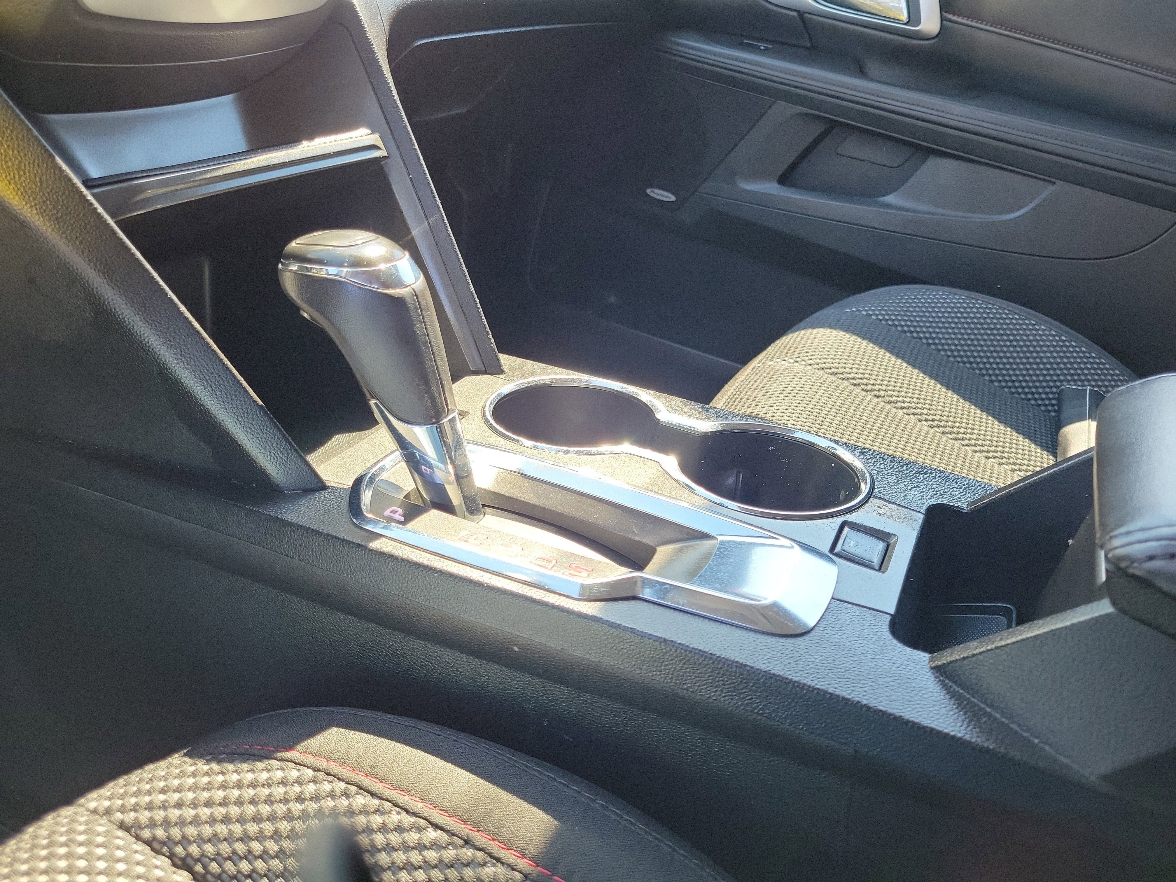 Used 2017 GMC Terrain SLE w/ Convenience Package image 29