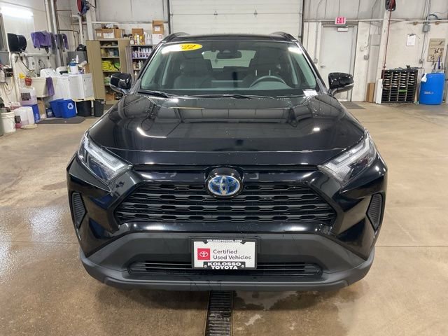 Used 2022 Toyota RAV4 XLE image 2
