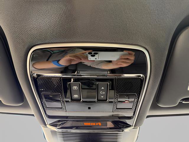 Certified 2025 Land Rover Range Rover Sport SE image 26