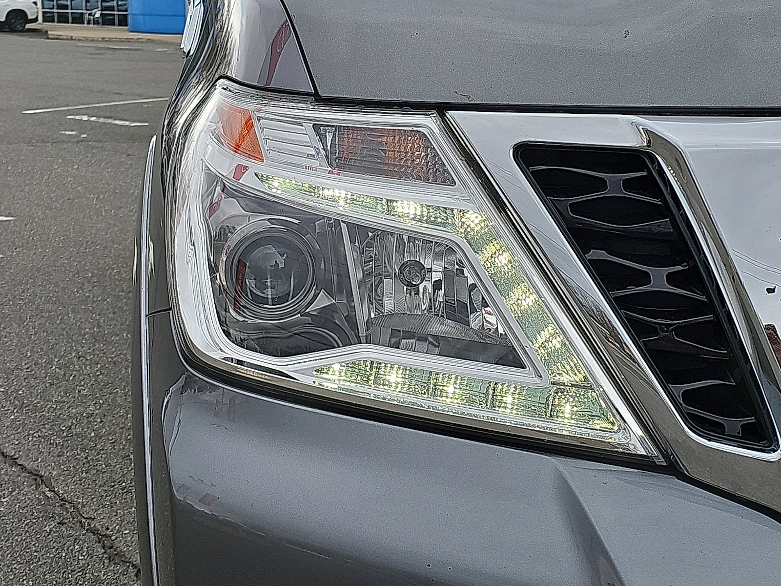 Used 2018 Nissan Armada Platinum w/ Captain Seat Package image 9