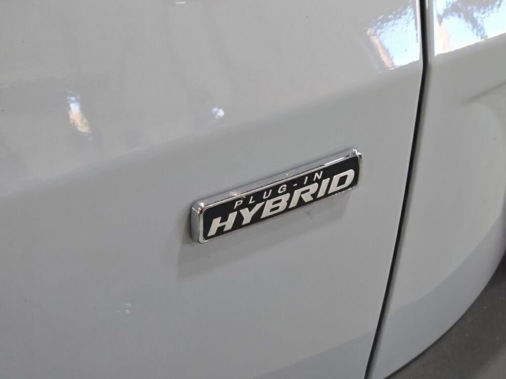 New 2025 Ford Escape SE w/ Class II Trailer Tow Package FWD image 20