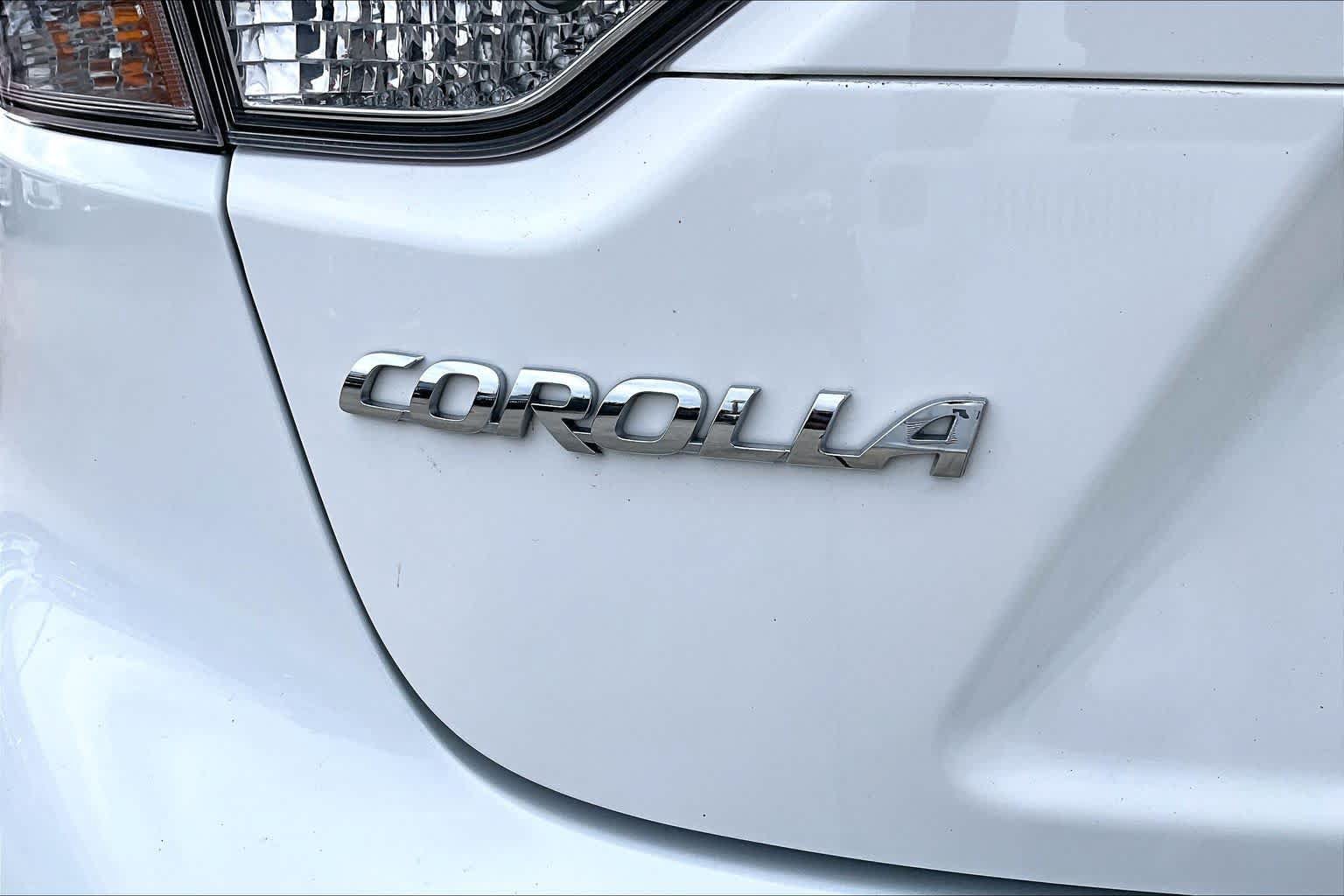 Used 2025 Toyota Corolla LE FWD image 10