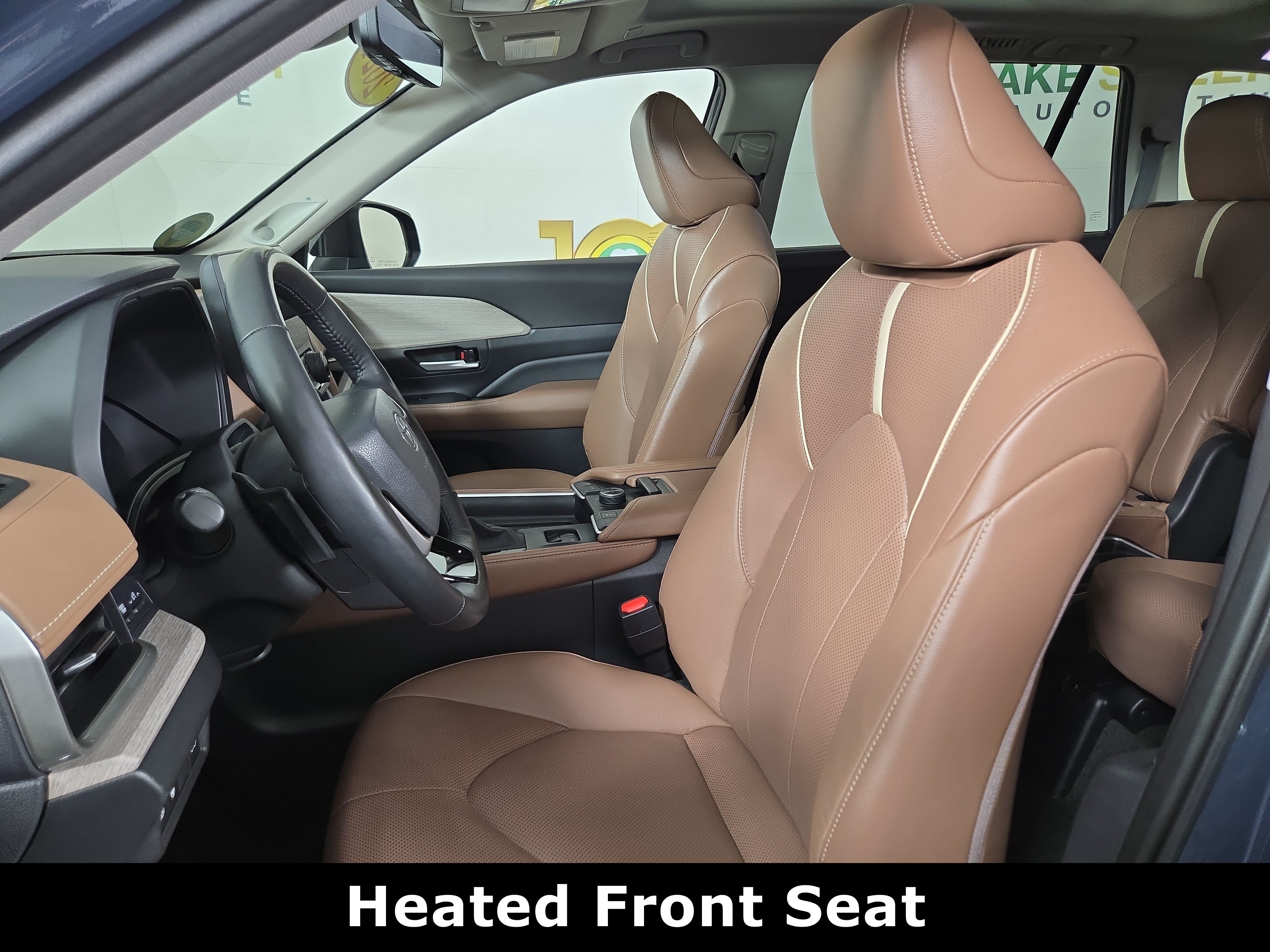 Used 2024 Toyota Grand Highlander AWD image 11