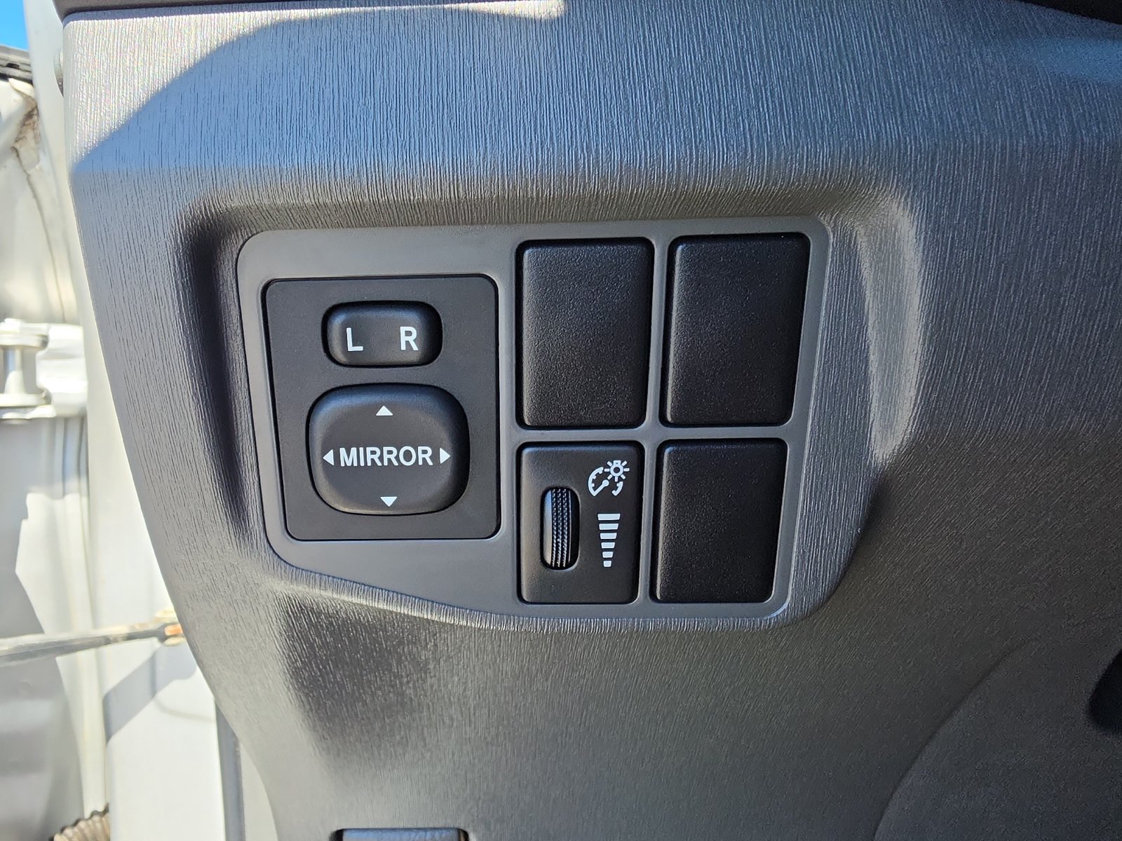 Used 2011 Toyota Prius Two FWD image 21