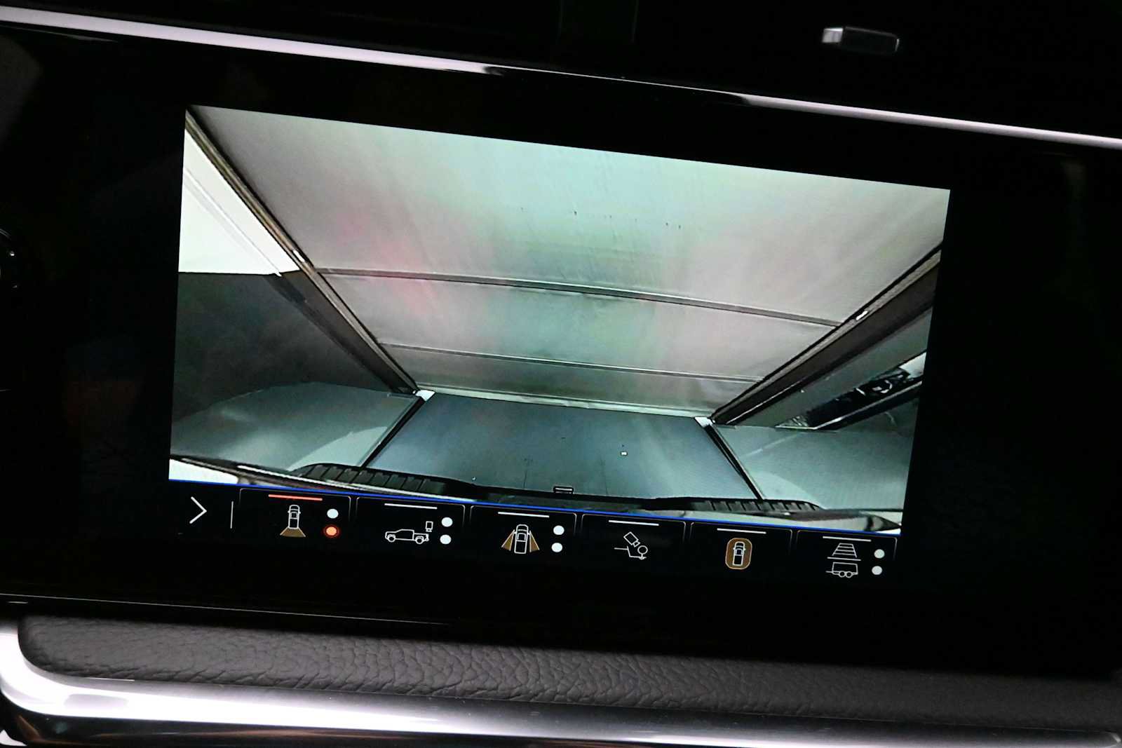 New 2026 GMC Sierra 2500 Denali w/ Technology Package AWD/4WD image 17