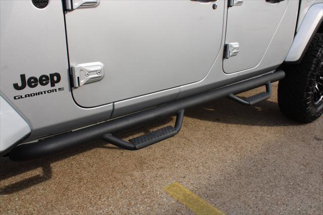 Certified 2024 Jeep Gladiator Sport image 24