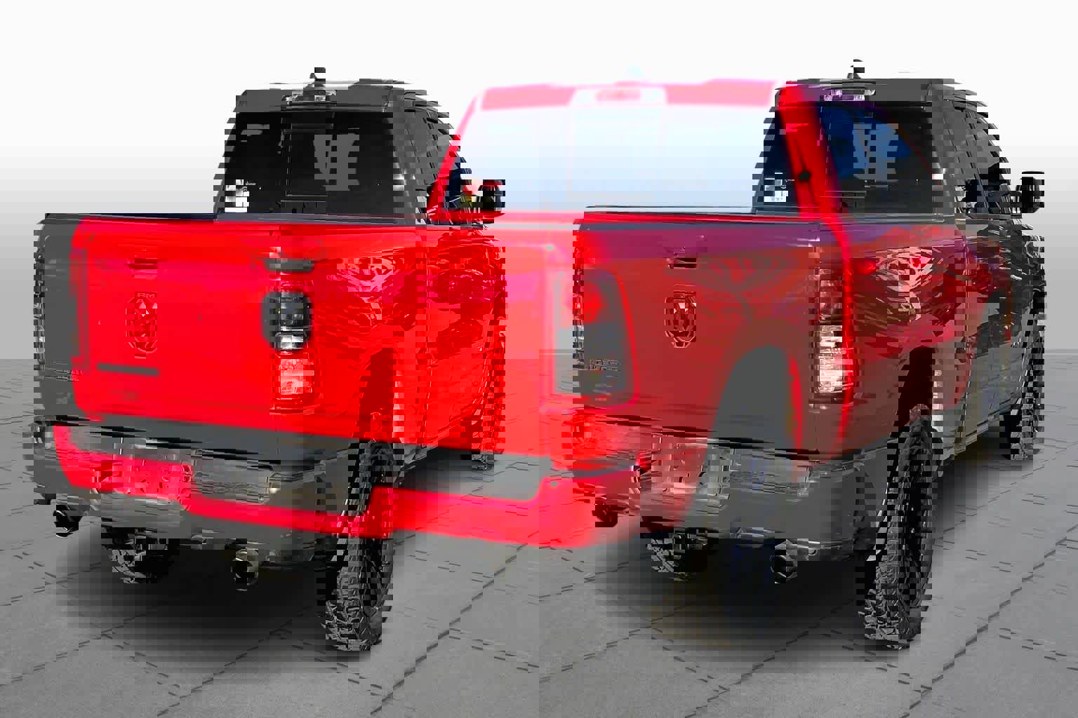 Used 2022 RAM 1500 Big Horn w/ Night Edition image 6