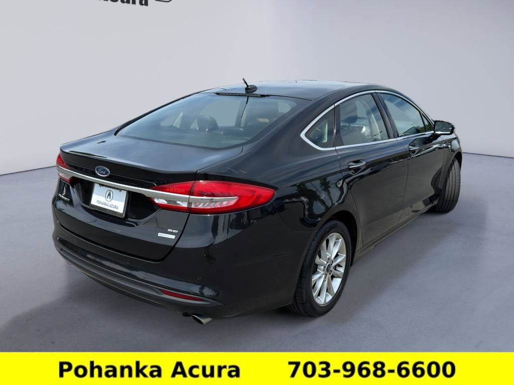 Used 2017 Ford Fusion SE w/ Fusion SE Technology Package FWD image 7