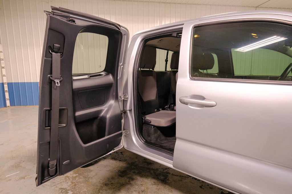 Used 2022 Toyota Tacoma SR5 image 18