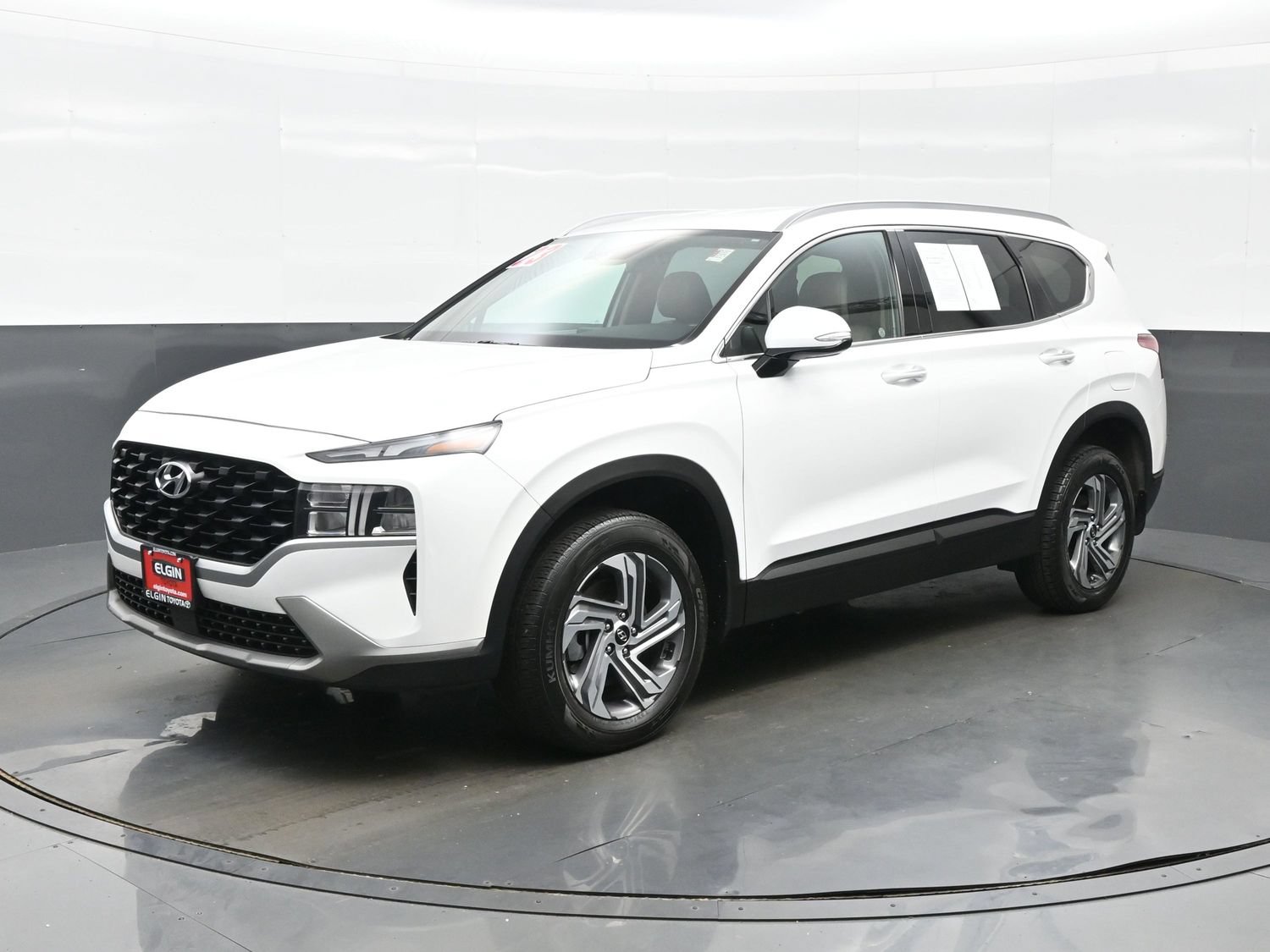 Used 2023 Hyundai Santa Fe SEL w/ Cargo Package AWD/4WD image 2