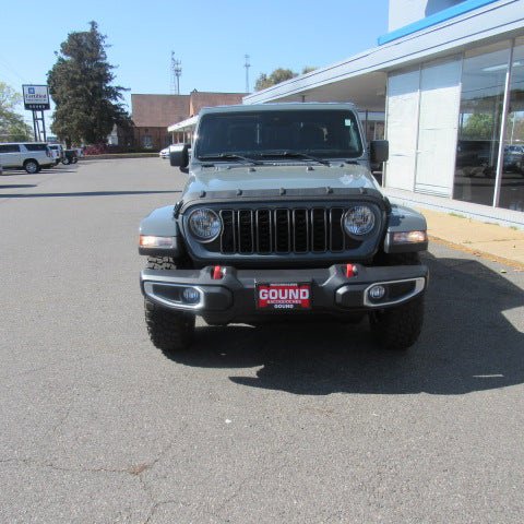 Used 2025 Jeep Gladiator Sport AWD/4WD image 3